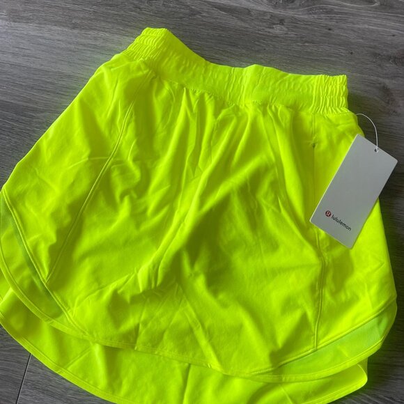 Lululemon Hotty Hot Skirt High Rise Long Highlight Yellow - NEW - Picture 4 of 5